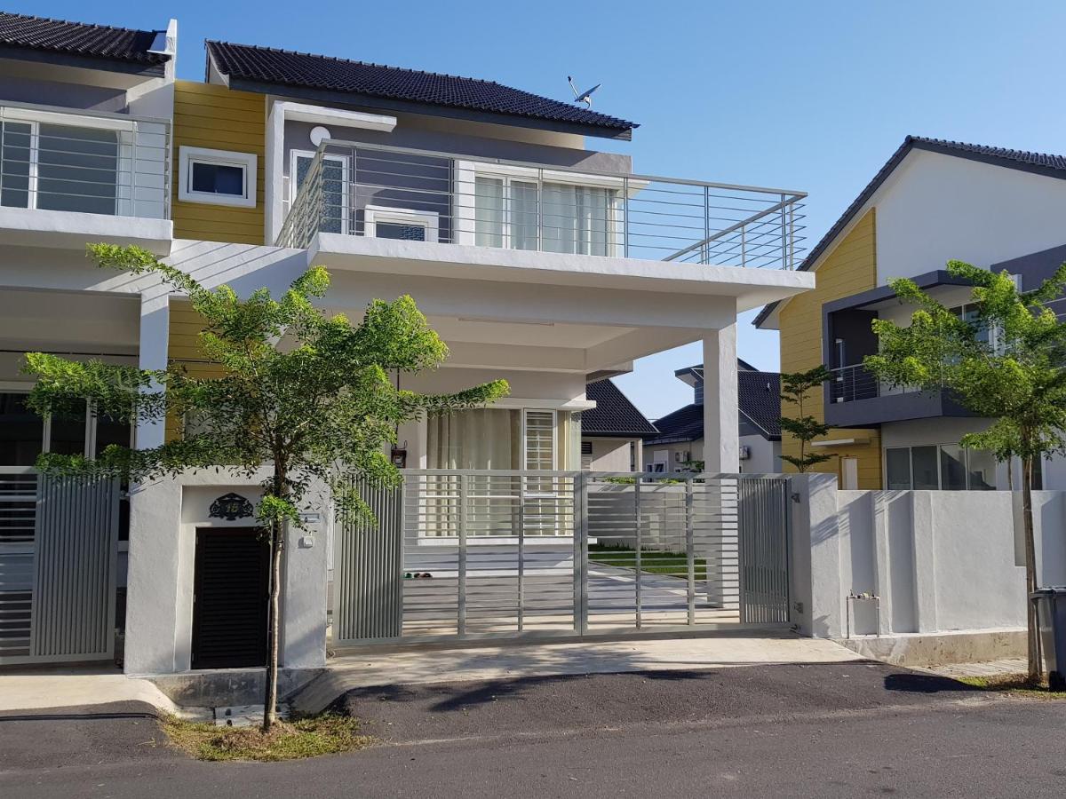Selendang In Krubong Near Std Hang Jebat, Mitc & Utem ملقا المظهر الخارجي الصورة